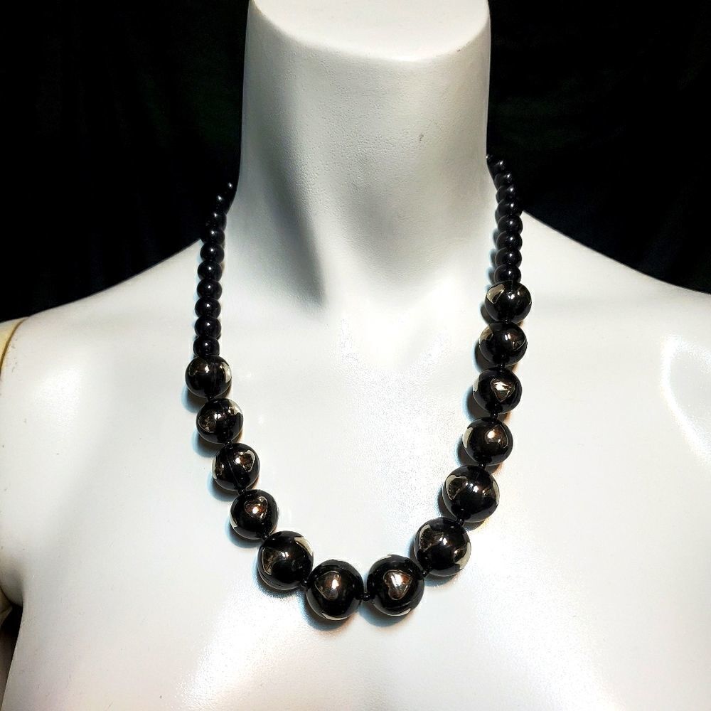 NWT Xhilaration Black & Silver Heart Necklace